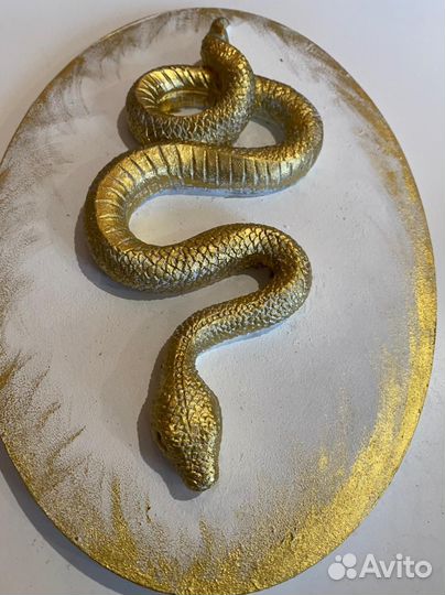 Гипсовое панно барельеф змея
