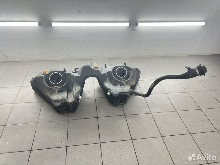 Бак топливный Bmw e60 бензин