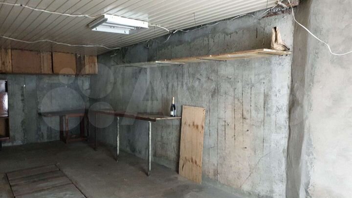 Гараж, > 30 м²