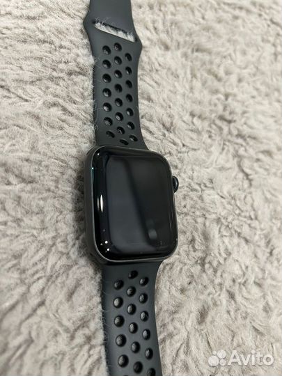 Apple watch se 44 mm