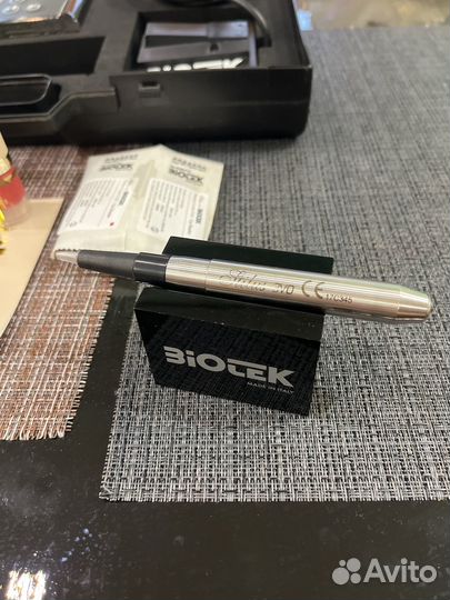 Машинка для перманентного макияжа biotek