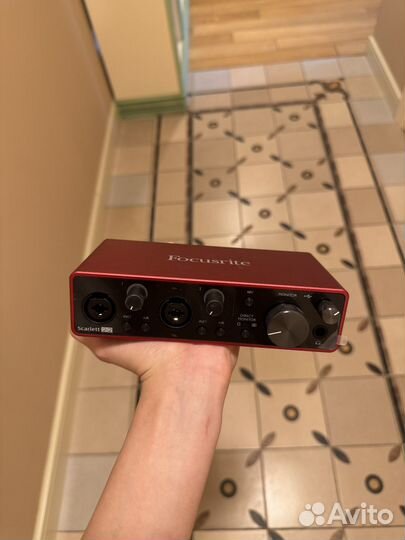 Звуковая карта focusrite scarlett 2i2