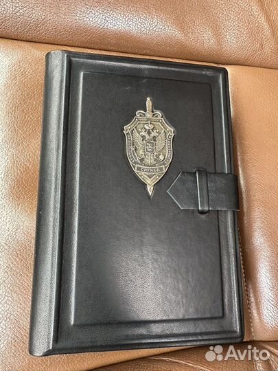 Блокноты ежедневники