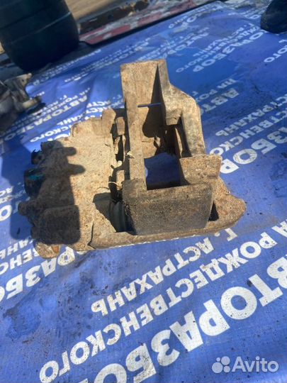 Передний левый суппорт. Baw-Fenix Bj'1044P4L5Y