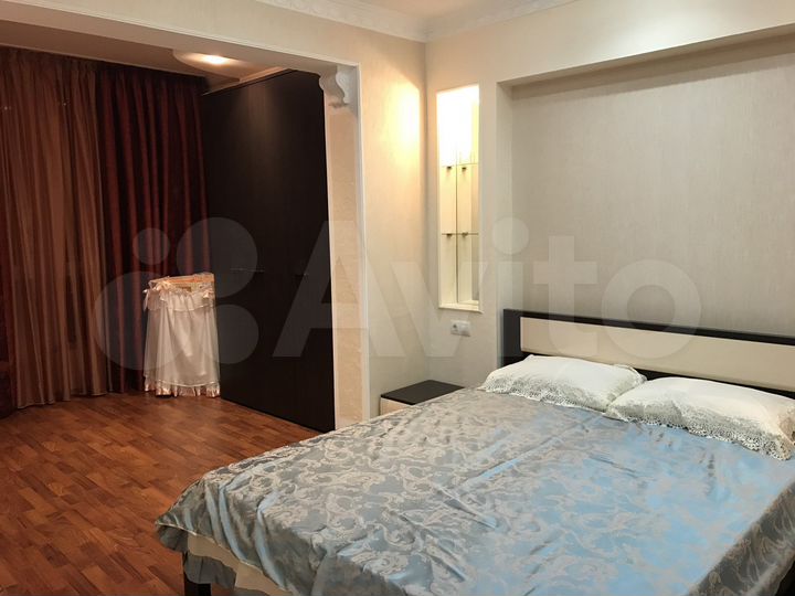 2-к. квартира, 90 м², 11/16 эт.