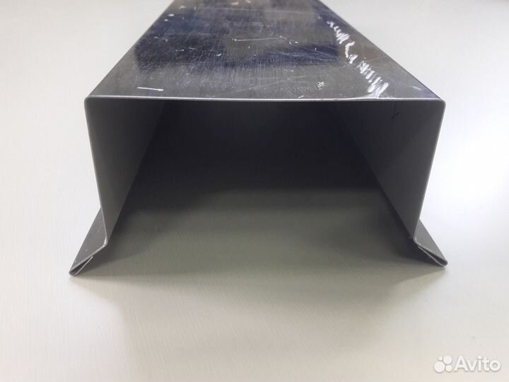 Парапет кровельный 50*100*50 RAL 9005