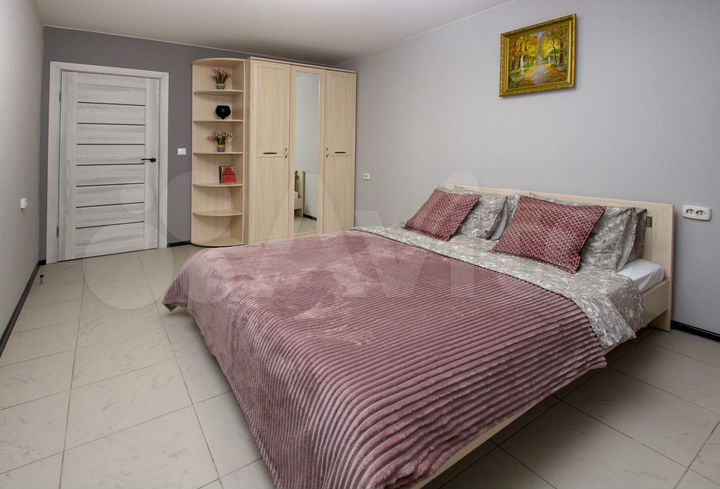 1-к. квартира, 42 м², 1/10 эт.