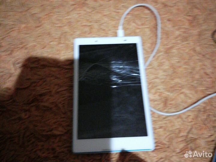 Планшет lenovo