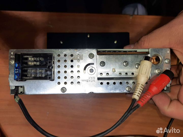 Продам автомагнитолу