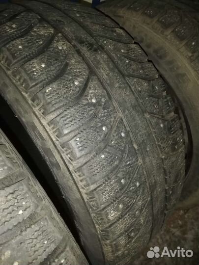 Bridgestone Ice Cruiser 7000 215/50 R17