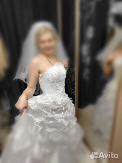 Платье свадебное