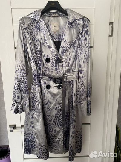 Тренч (плащ)