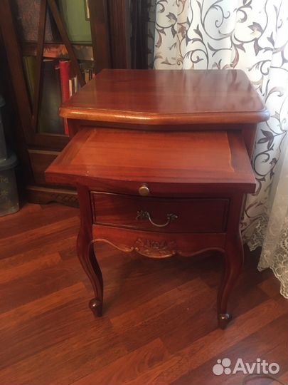 Тумба прикроватная из массива дерева