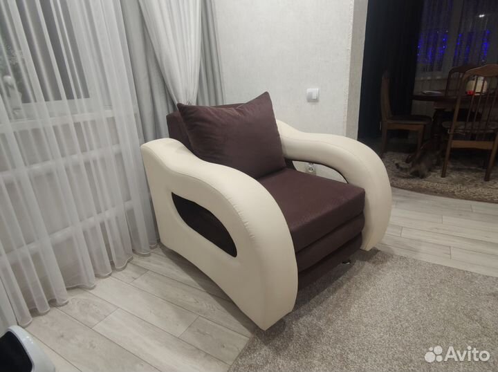 Мягкая мебель диваны и кресла бу