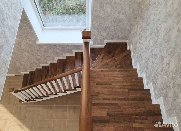 Лестница на второй этаж LES-5201