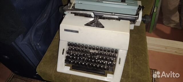 Печатная пишущая машинка — превью 1