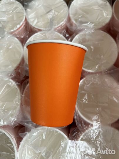 Одноразовые бумажные стаканчики