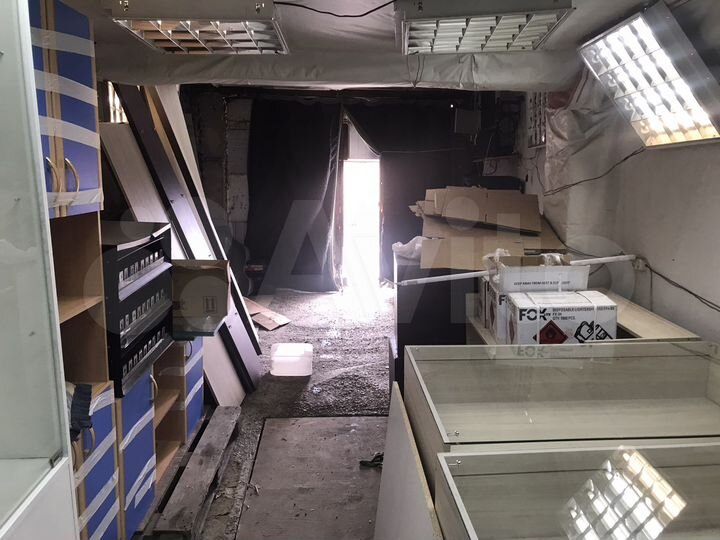 Гараж, > 30 м²