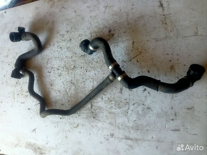 Патрубок системы охлаждения Mercedes-Benz