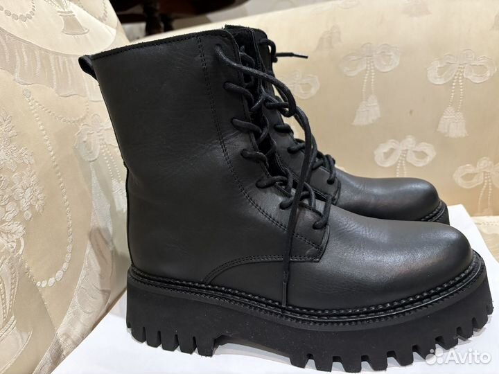 Берцы Bronx 36 новые