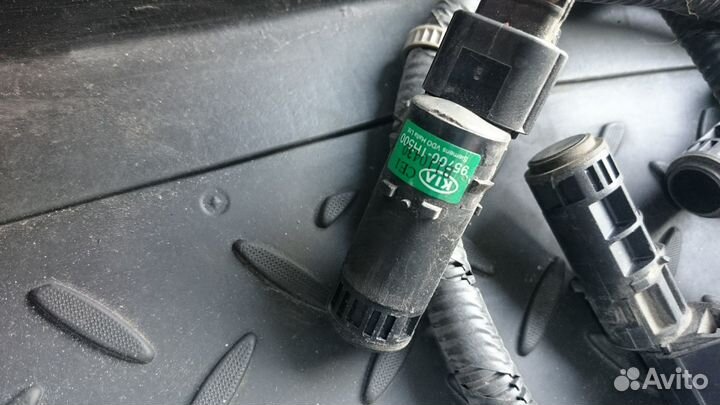 Датчик парковки KIA 95700-1H500