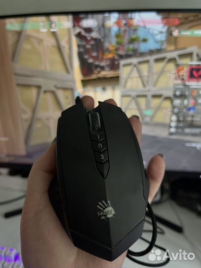 Игровая мышь bloody V8
