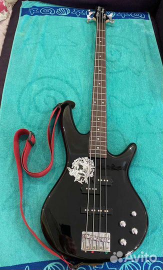Бас гитара ibanez gsr-200 черного цвета