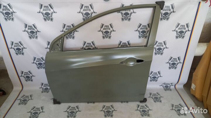 Дверь передняя Solaris 1 2