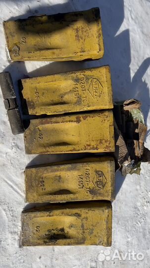 Коронка экскаватора kamatsy pc 300