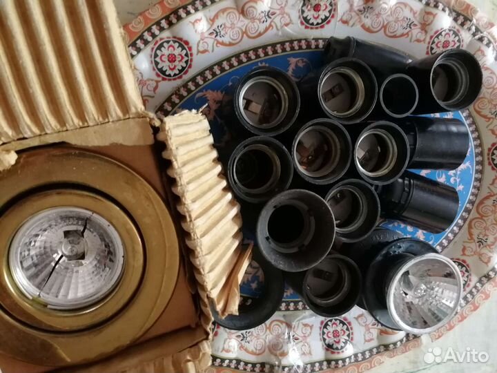 Для лампочек патроны Е17 Е19