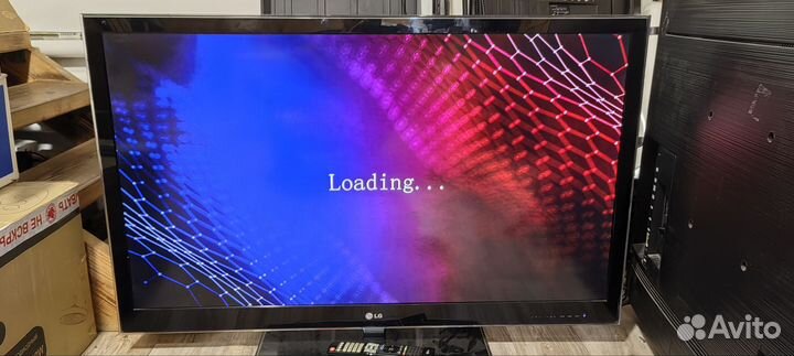 Телевизор LG 120см диагональ