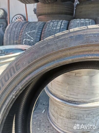 Bridgestone Potenza S007A 235/40 R19