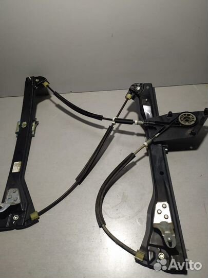 Стеклопод. вод. двери Volkswagen Polo 2015 г