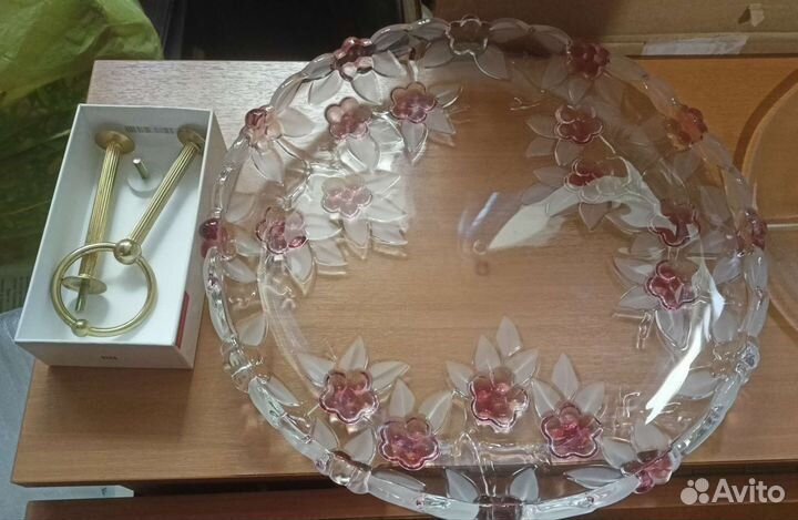 Для сервировки стола