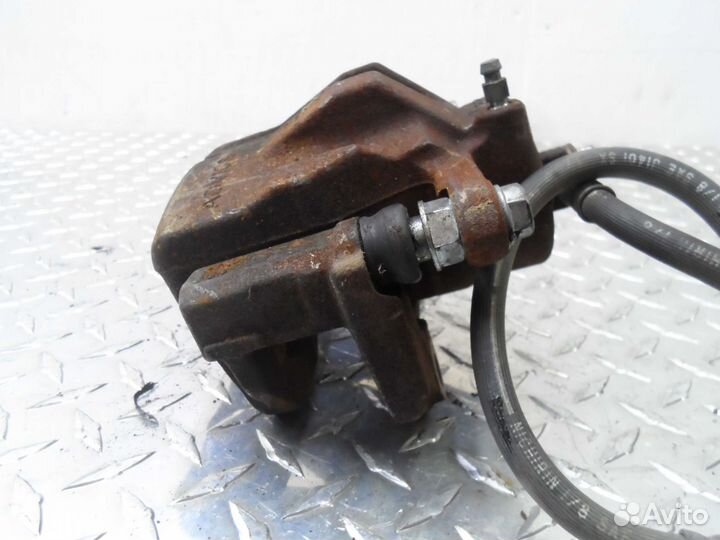 Суппорт передний правый Suzuki Grand Vitara 2 JT