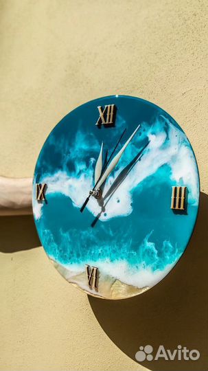 Часы интерьерные Океан в наличии 25 см