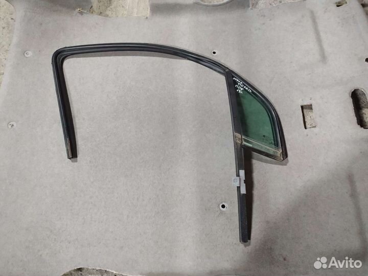 Стекло переднее правое глухое Опель Мокка 13 г