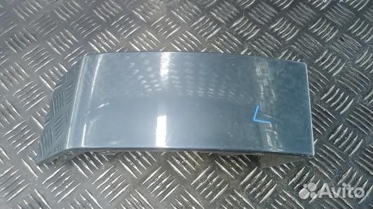 Ус под фонарь левый volvo XC90 1 (8AG58YL01)