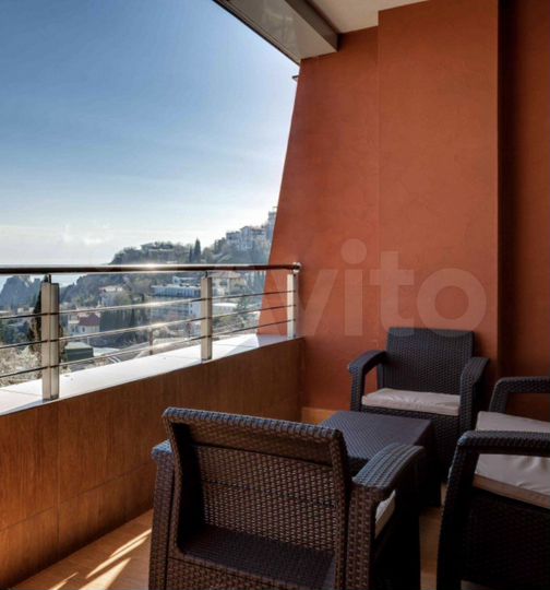 3-к. квартира, 88 м², 3/12 эт.