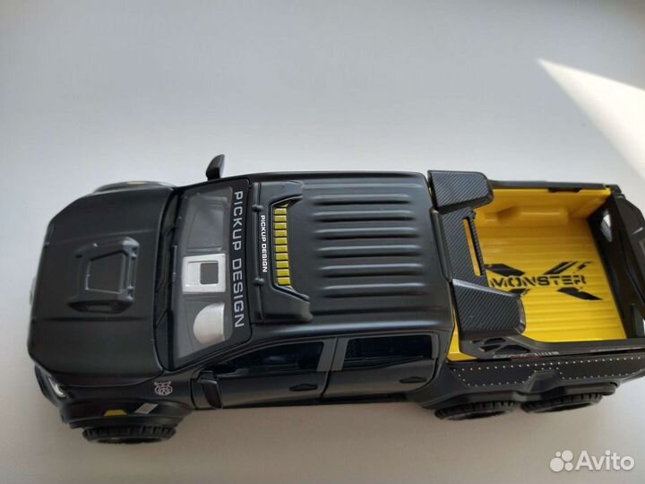 Mercedes Benz Pickup X Class Модель автомобиля