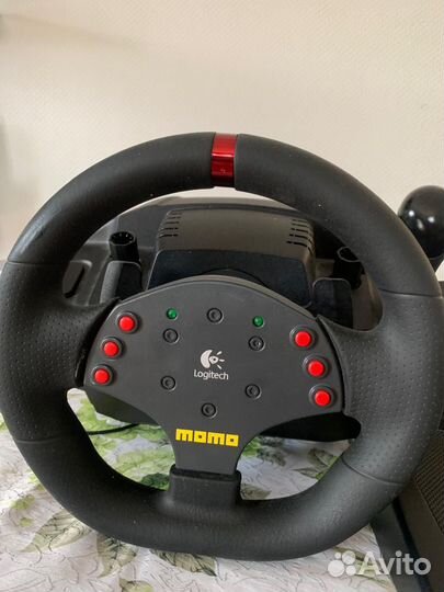 Игровой руль logitech momo racing