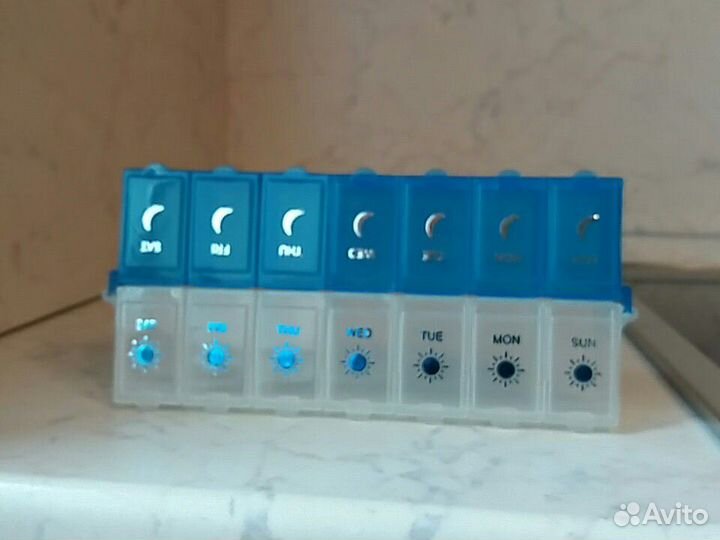 Органайзер для таблеток новый