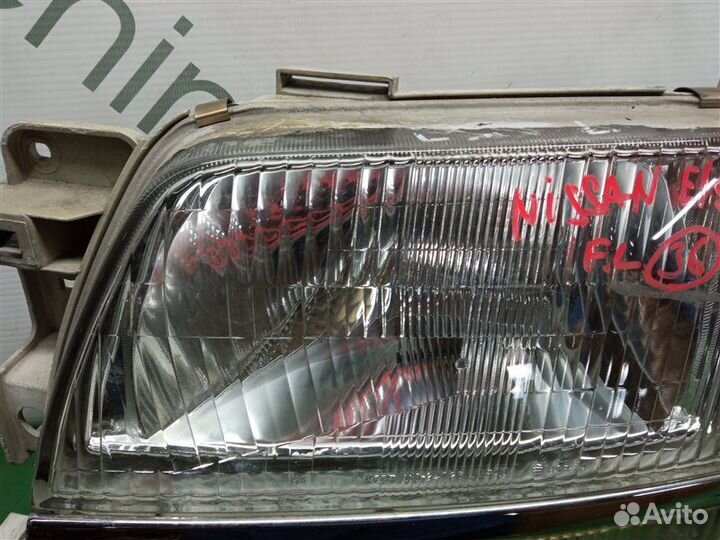 Фара передняя левая Nissan Elgrand ALE50