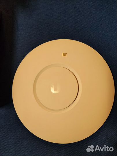 Точка доступа Ubiquiti UniFi AC Lite