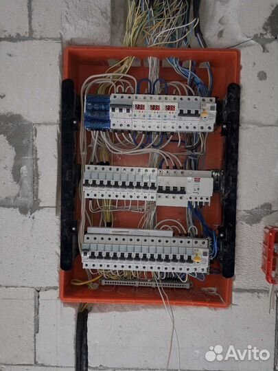 Электрик Не компания не Посредник