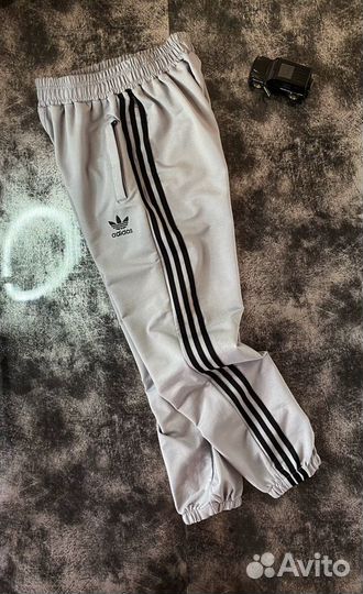 Спортивный костюм adidas