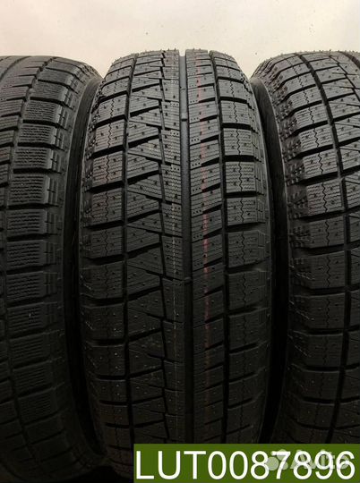 Bridgestone Blizzak Revo GZ 205/60 R16 98Y