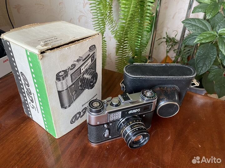 Плёночный фотоаппарат фэд-5