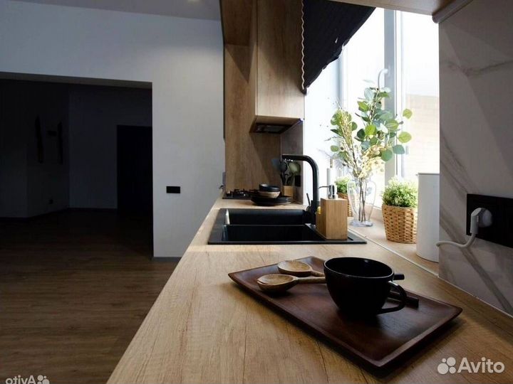 Кухня в потолок на заказ