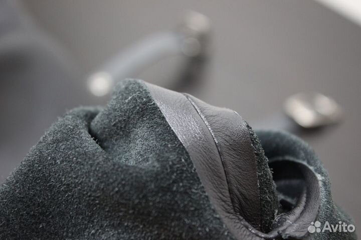 Кожаные лапы кошки, собаки, на руки